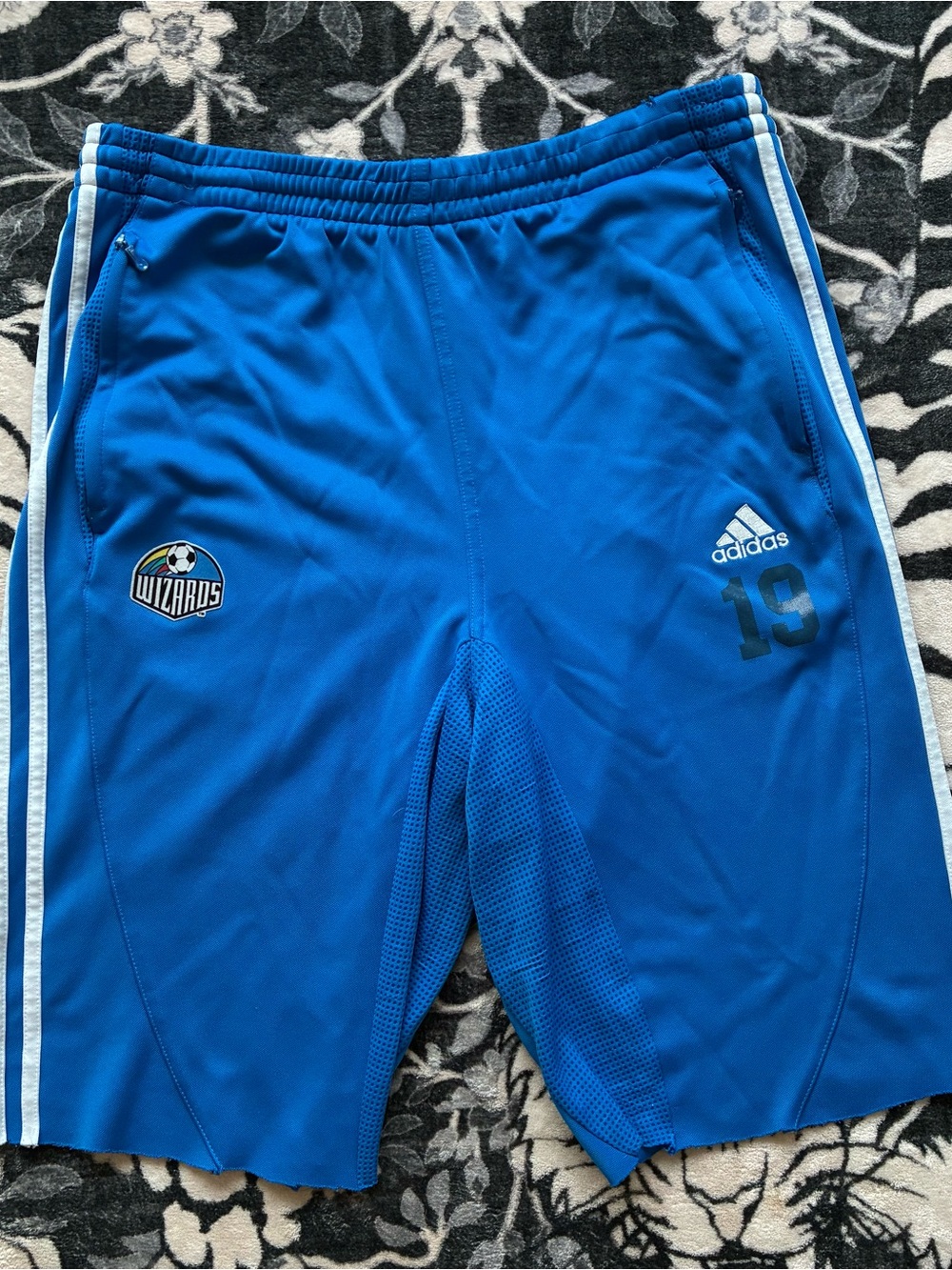 002 - VINTAGE 00s ADIDAS KANSAS CITY WIZARDS MLS SOCCER BAGGY SHORTS